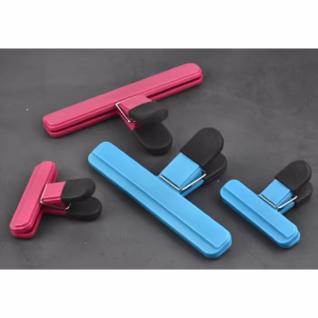 Cleste Multifunctional pentru Sigilarea Pungilor, Flippy, din Plastic, Mentine Alimentele Proaspete, 15×7.5 cm, Roz