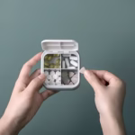 Cutie Depozitare Medicamente Mini, Flippy, 4 Compartimente, Inchidere Etans, Portabila, Patrat, Gri, PP, 7.5×7.5×3 cm