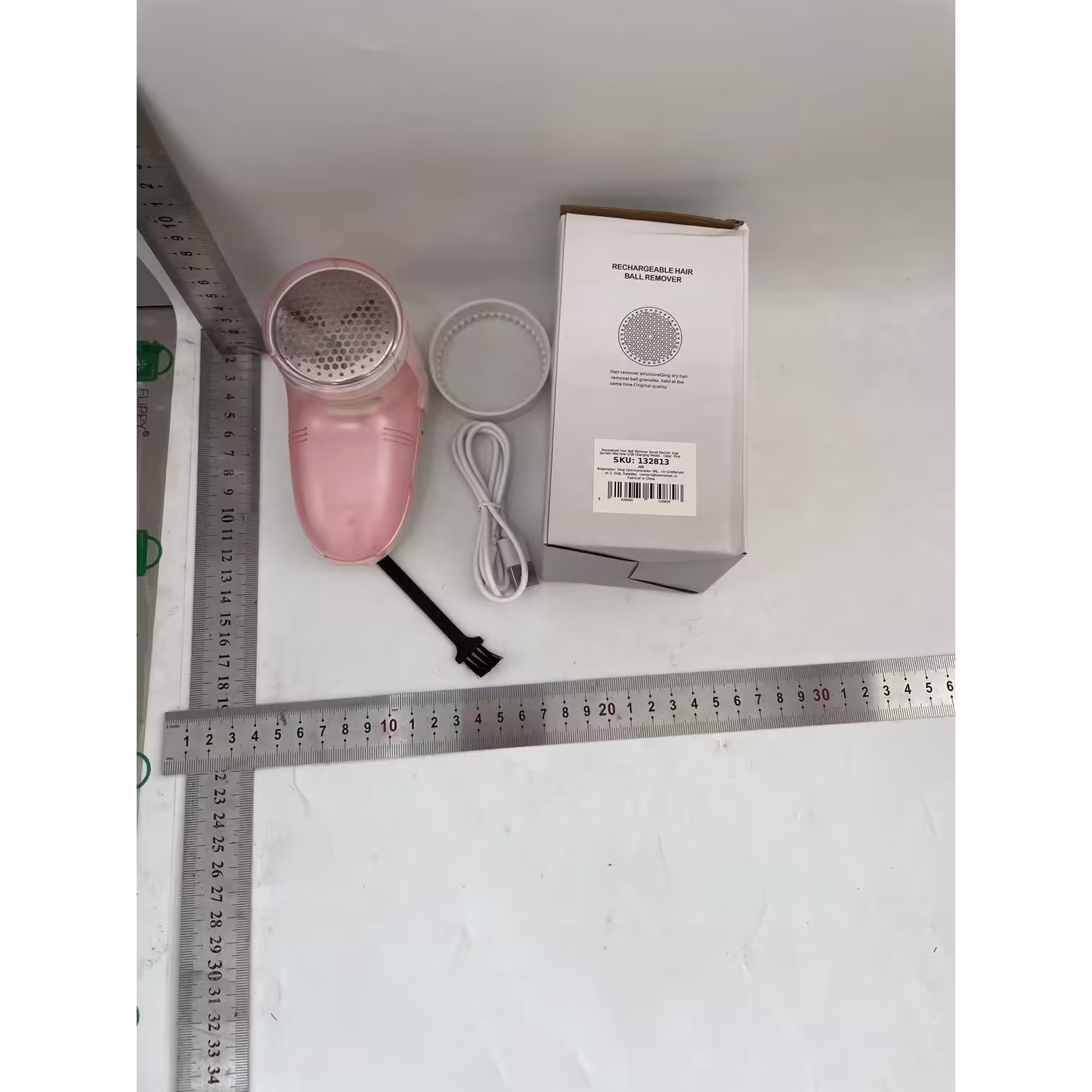 Aparat Pentru Curatat Scame, Par Si Praf, Pentru Diferite Tipuri De Material, Cu Lame Din Otel Inoxidabil, Incarcare Prin USB Type-C, Cu Perie De Curatare si Cablu USB Incluse, 13×7 cm, Roz