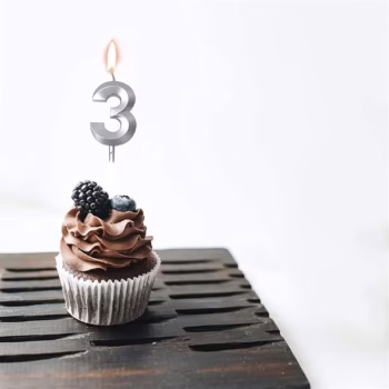 Lumanare Cifra 3, Flippy, Model Diamond, 5 x 3.4 cm, Argintiu