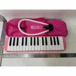 Muzicuta Melodica 32 Clape, Flippy, din ABS, pentru Incepatori, 45 x 13 x 7 cm, Include Husa si Suflator, Roz