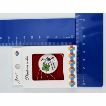 Martisor Brosa Mica in Cutie, Dimensiune Brosa 2.5-3 cm, Material Metal, Model 23